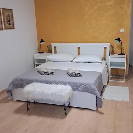 Sweet Appartamento Rab Town